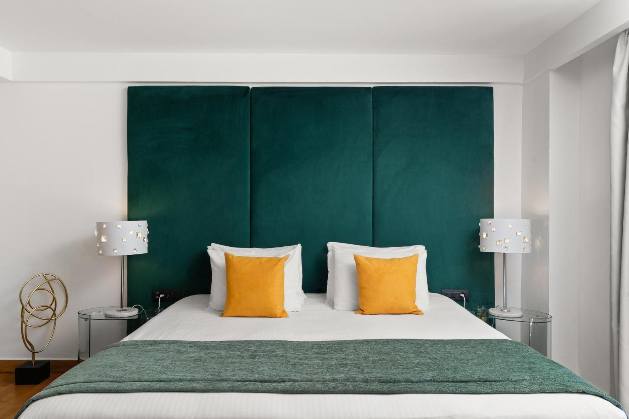 Executive Suite Acropolis View