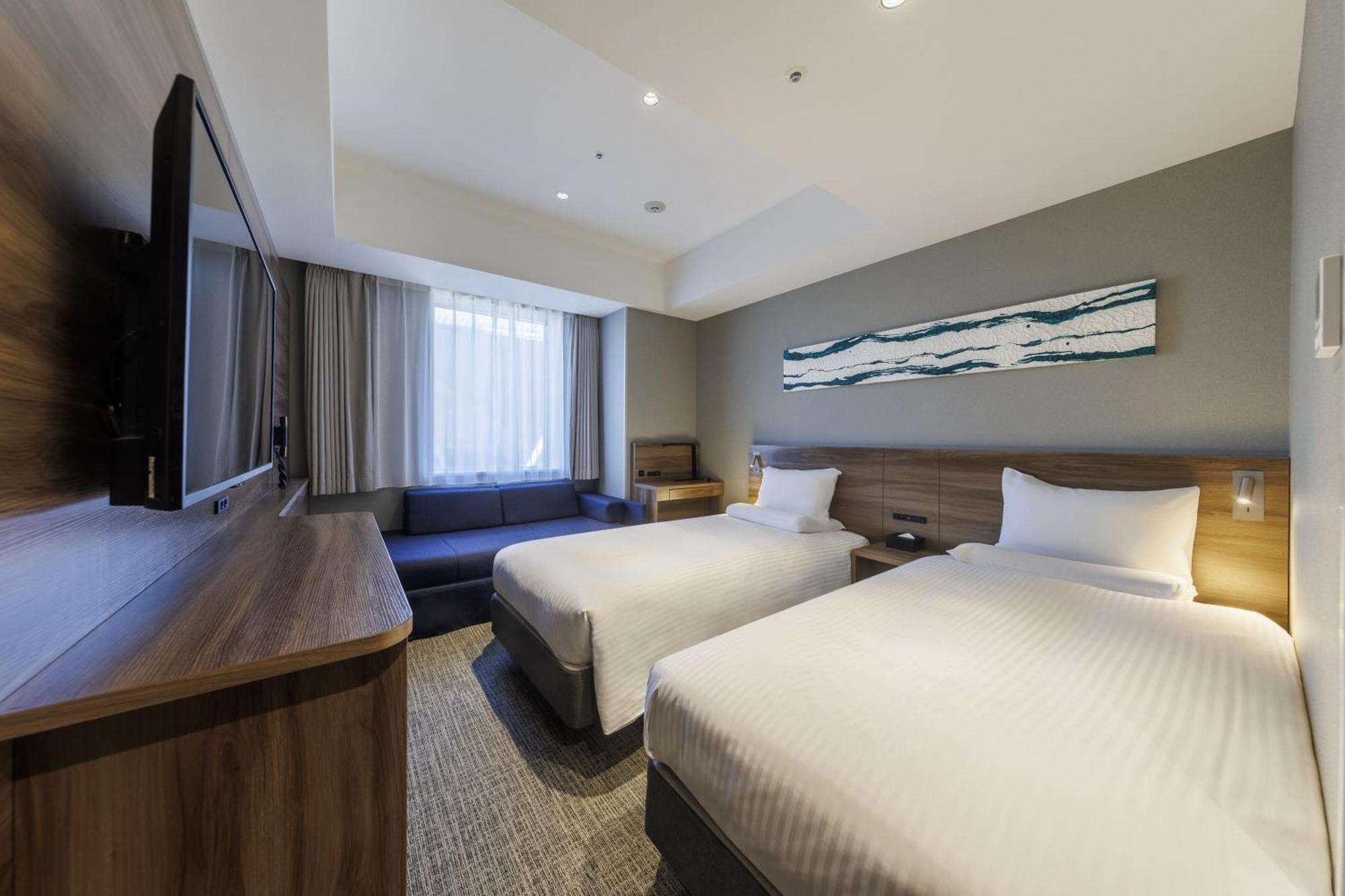 Deluxe Corner Twin Room