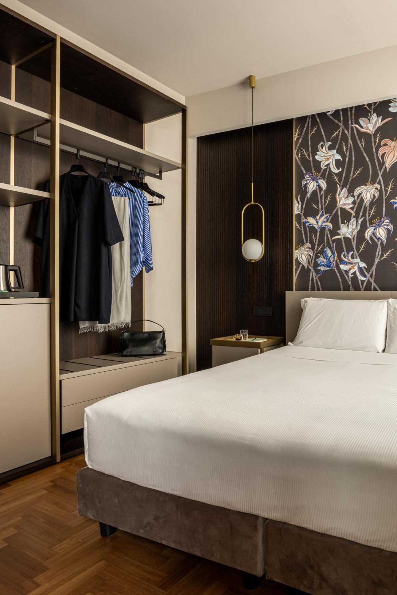 Superior Deluxe Double or Twin Room