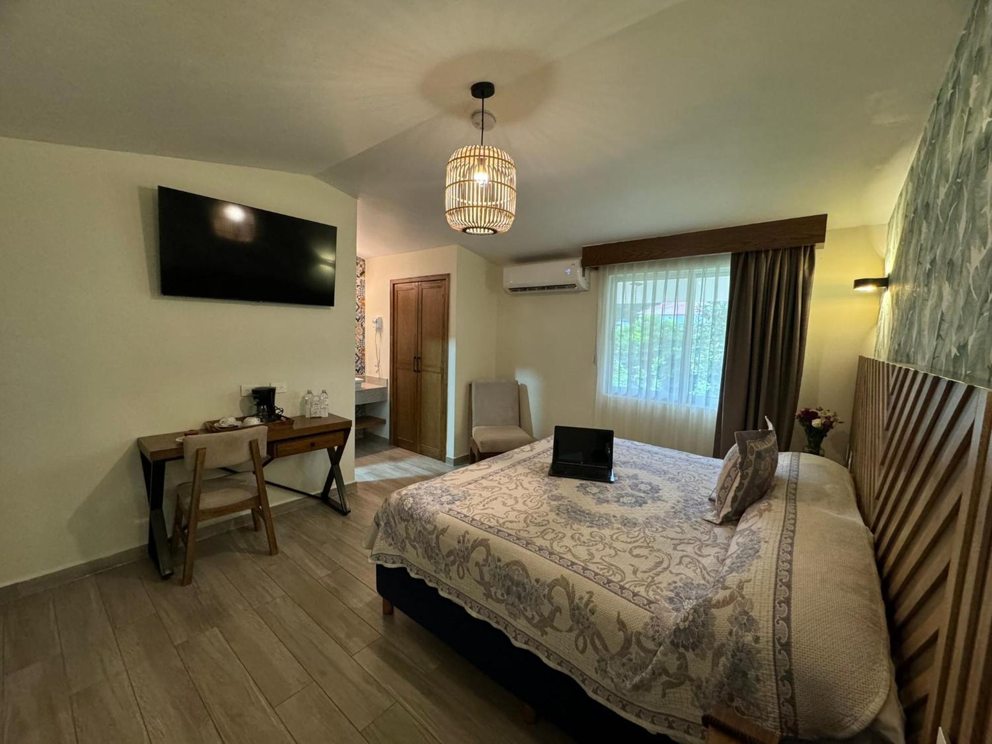 Deluxe Junior Suite