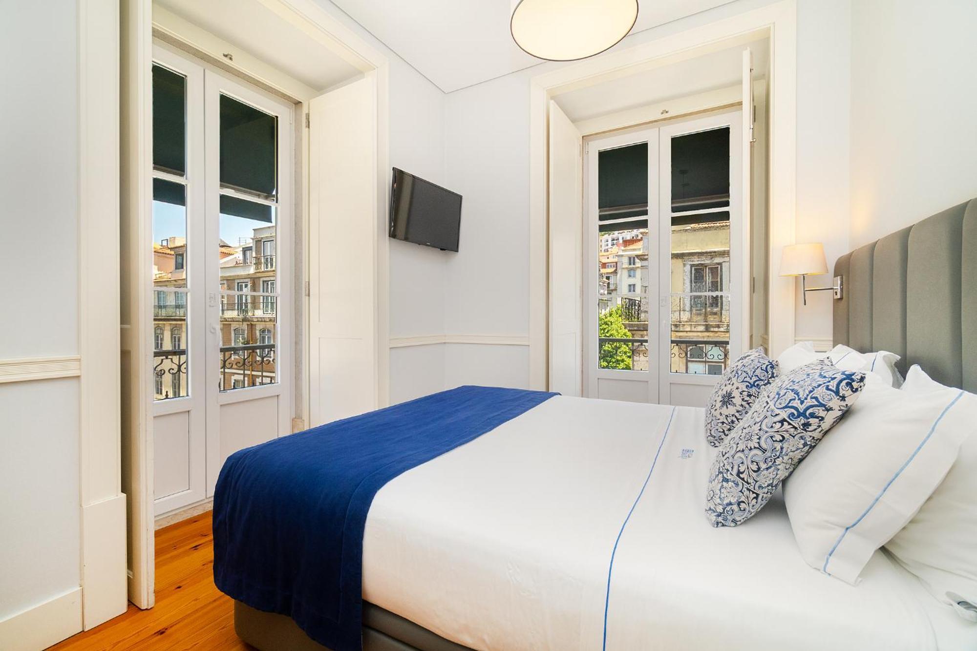 Superior One-Bedroom Apartment,1698272489:JPEG