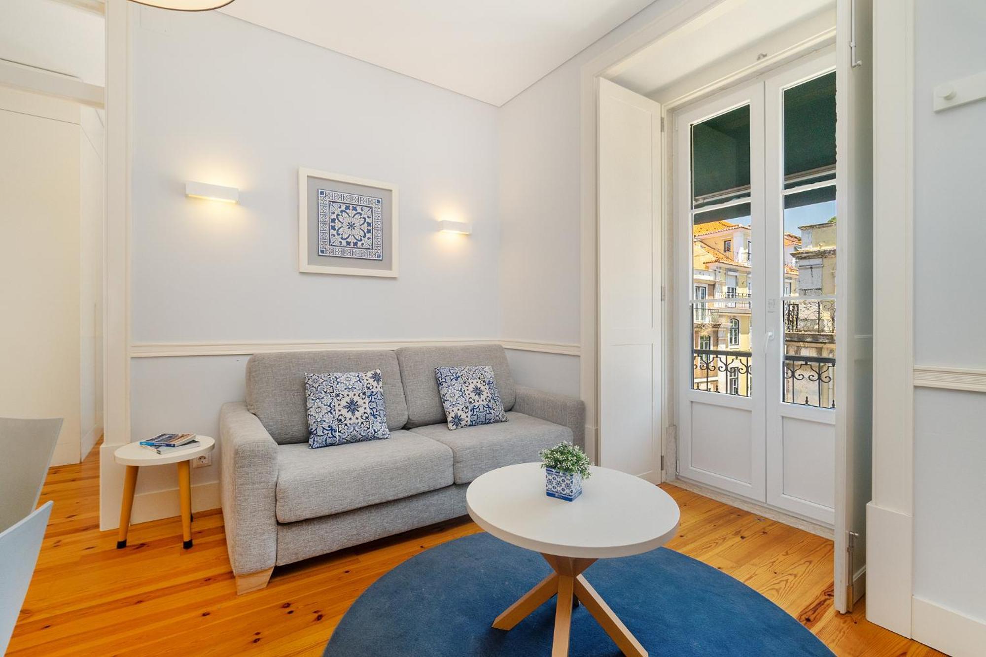 Superior One-Bedroom Apartment