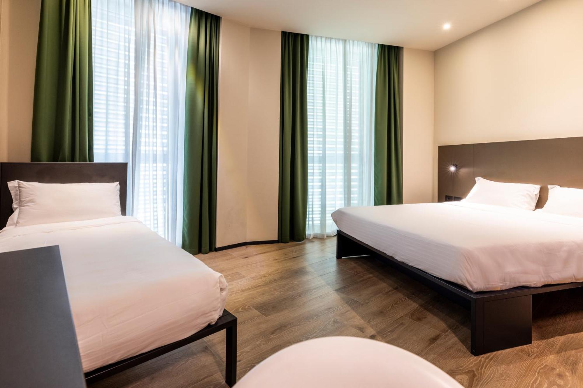 Large Double or Twin Room