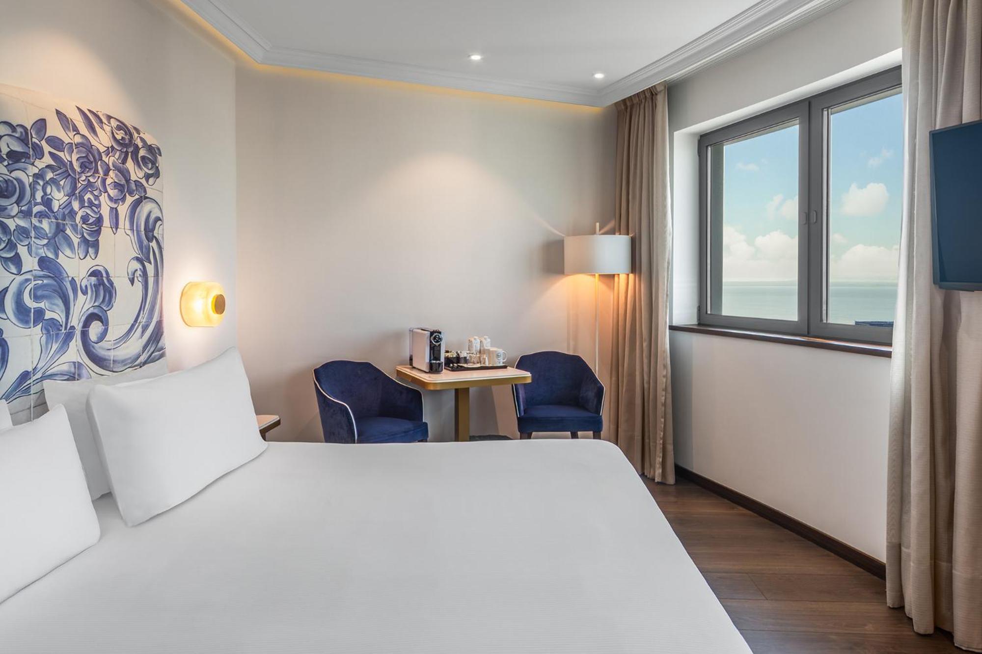 Deluxe Double or Twin Room River View