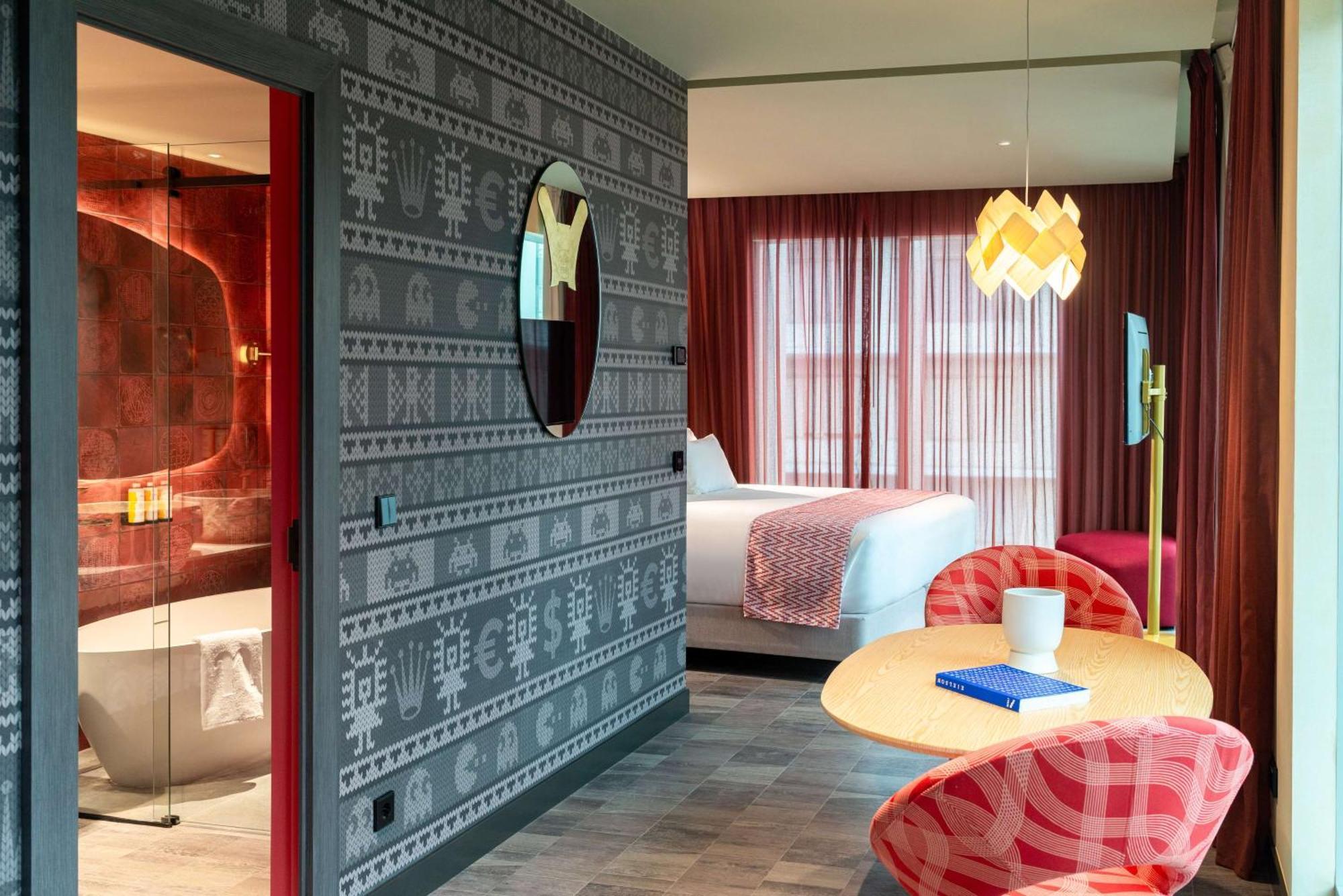 Nhow Suite