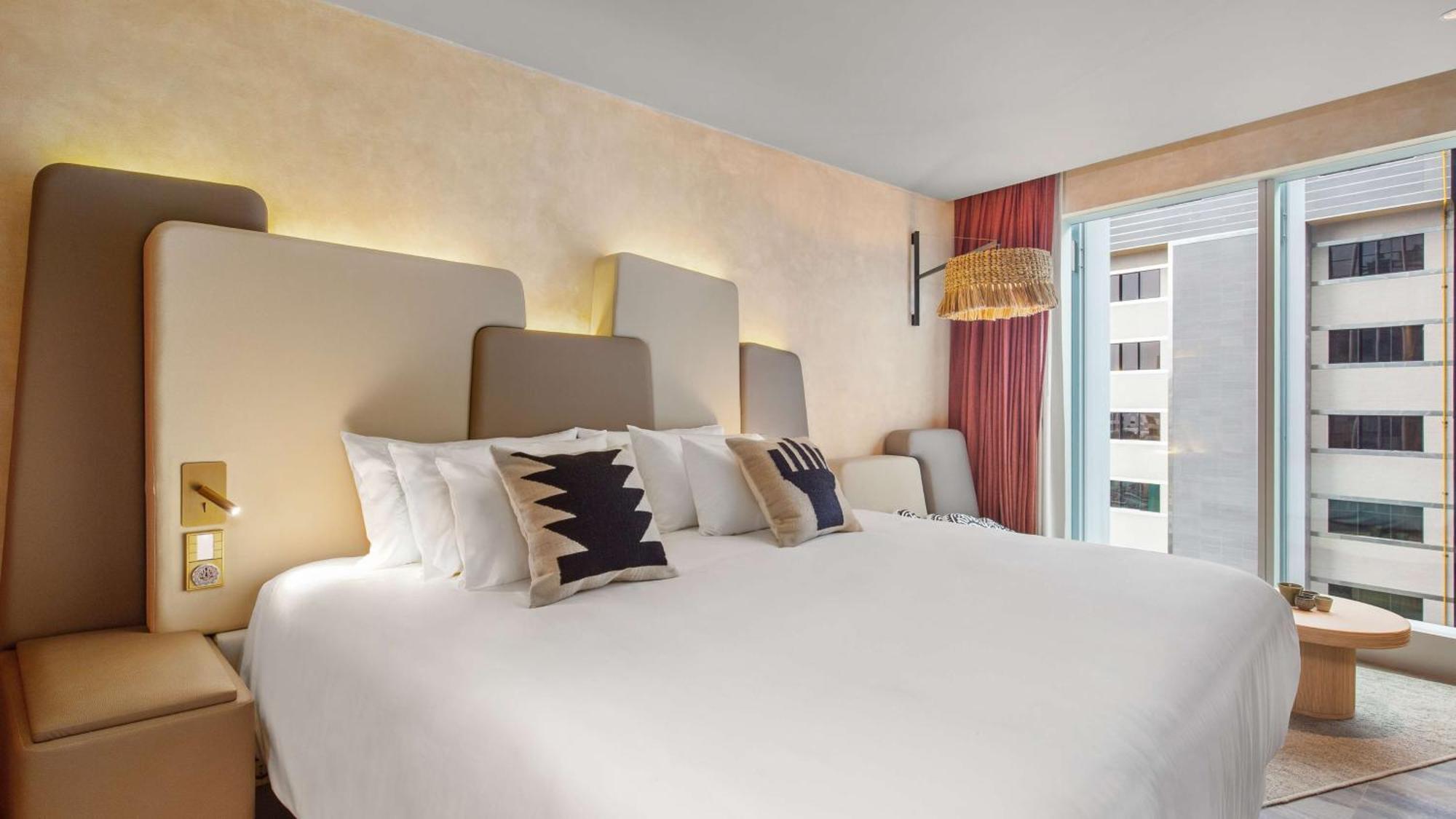 Nhow Premium Room