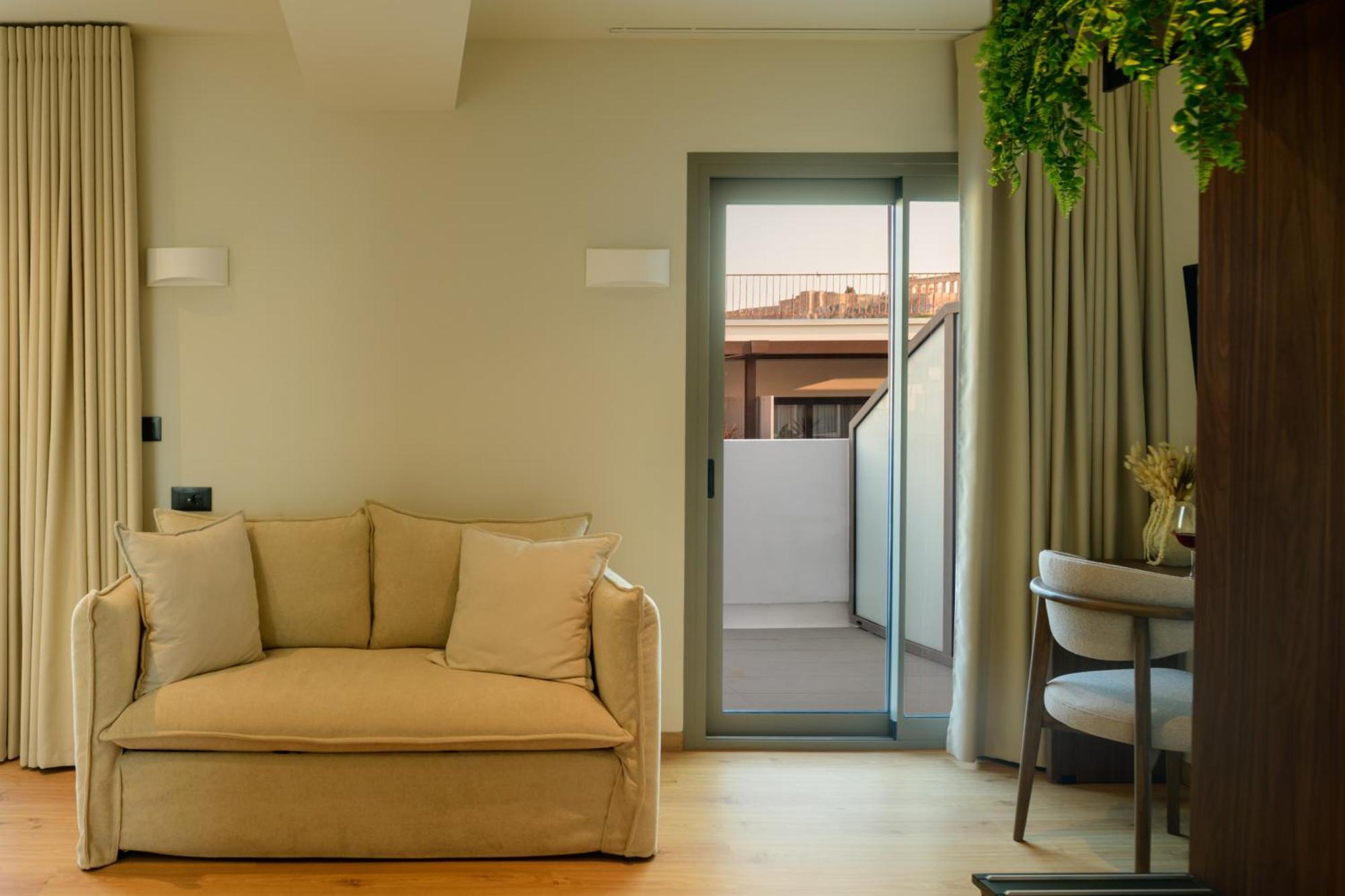 Suite Terrace & Acropolis View