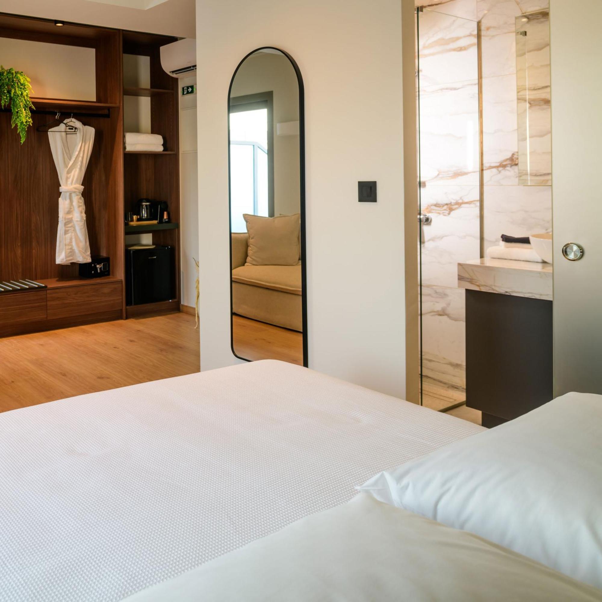 Suite Terrace & Acropolis View