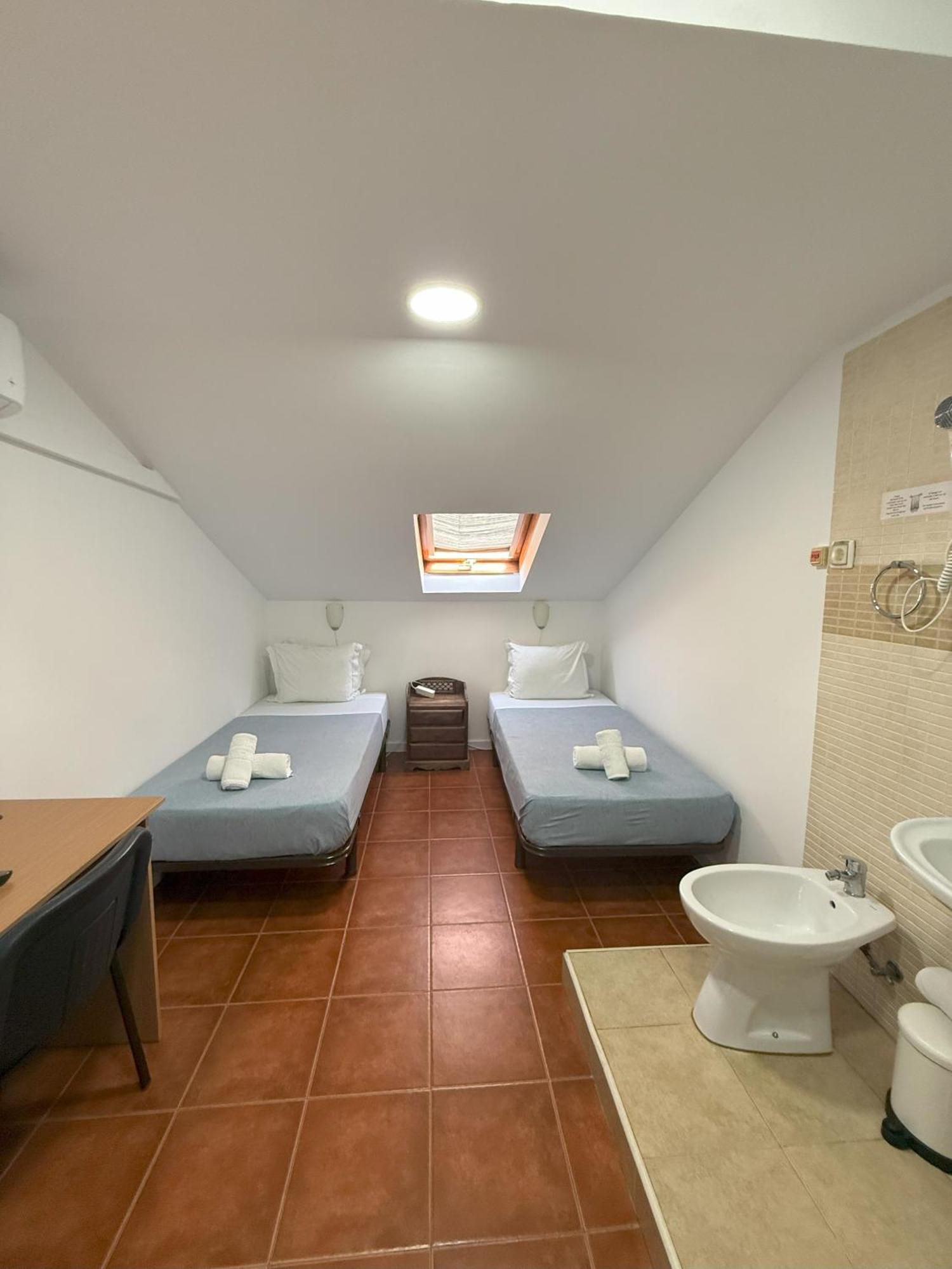 Twin Room Shower