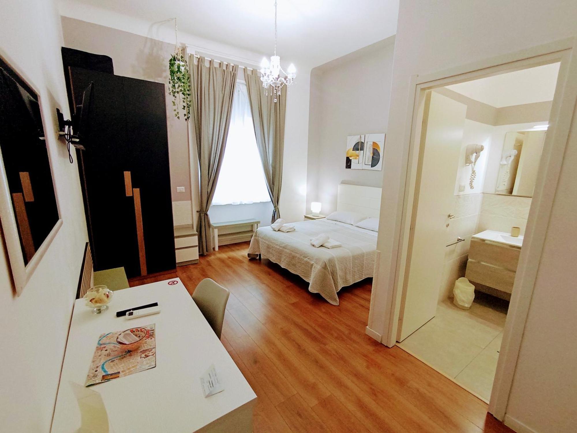 Deluxe Double or Twin Room