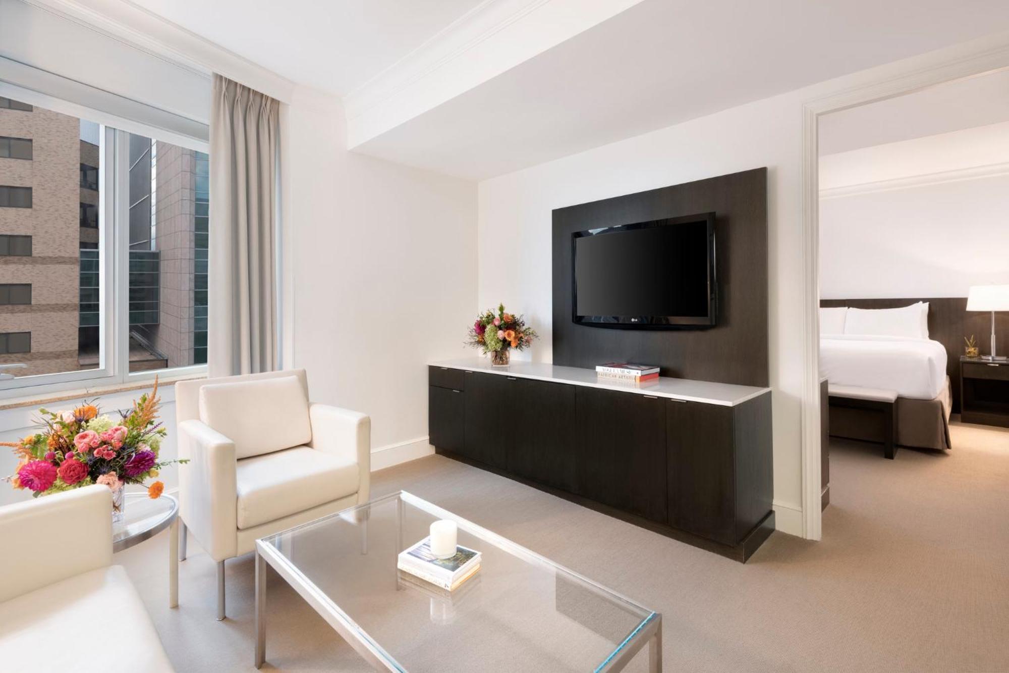 Junior King Suite