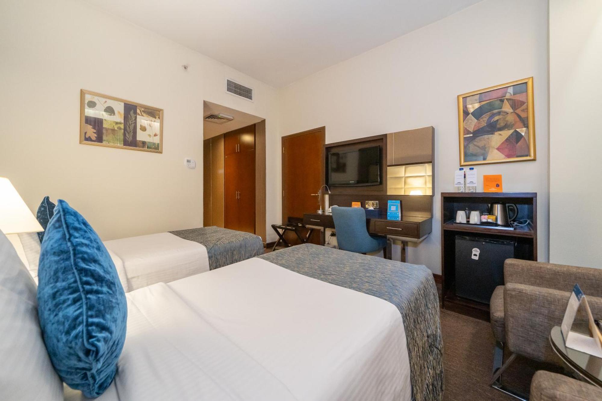 Deluxe Twin Room - Non-Smoking