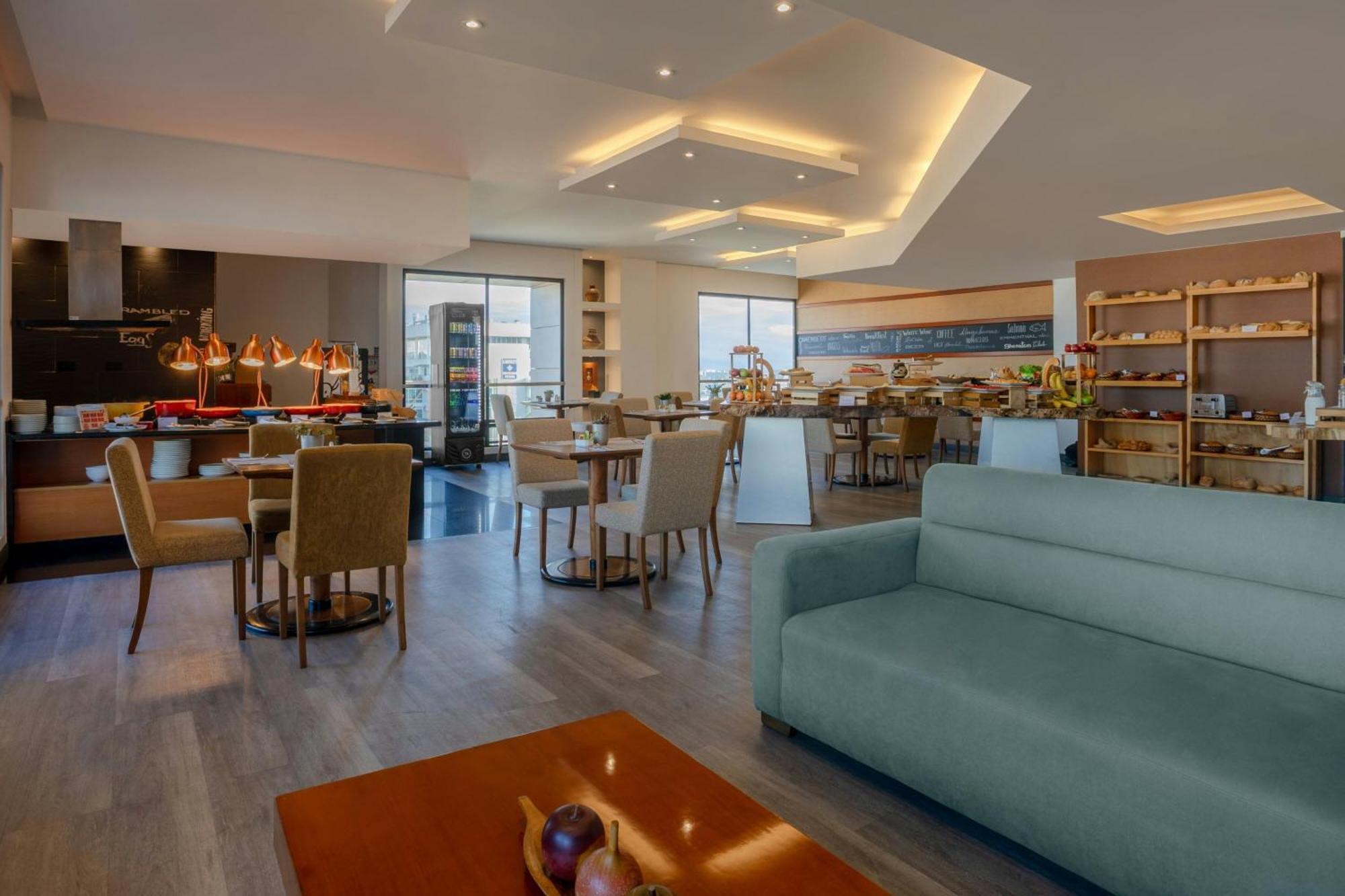 One-Bedroom Large King Suite Club Access or High Floor