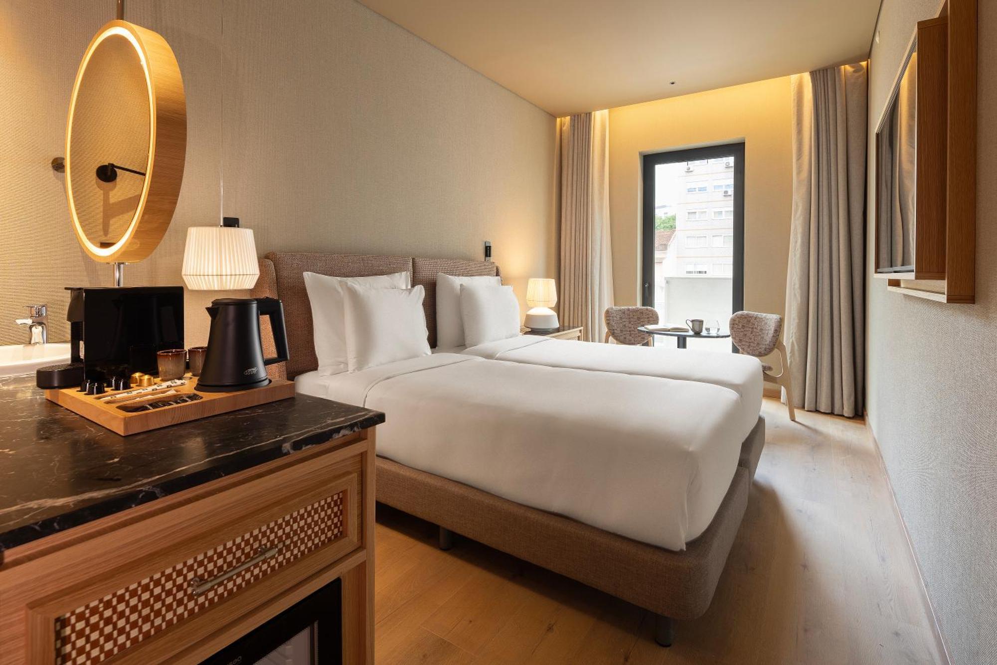 Double or Twin Room Balcony