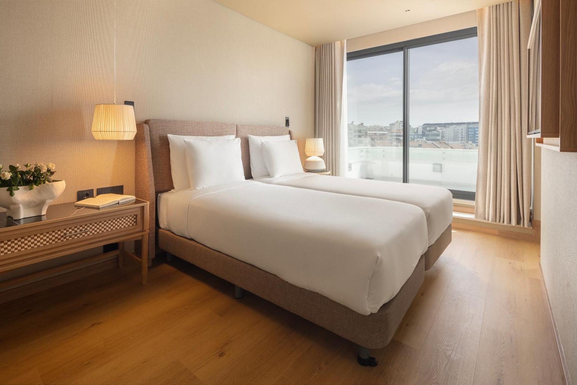 Suite City View