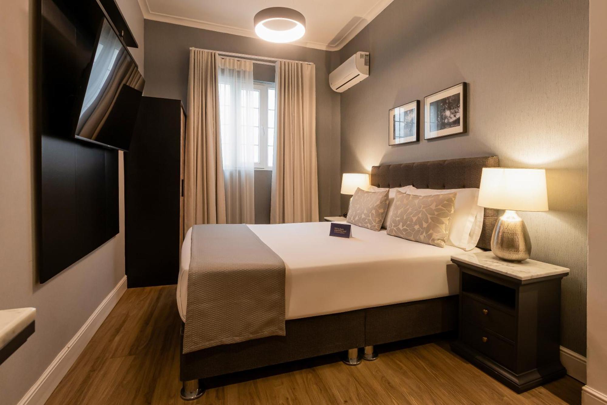Queen Room
