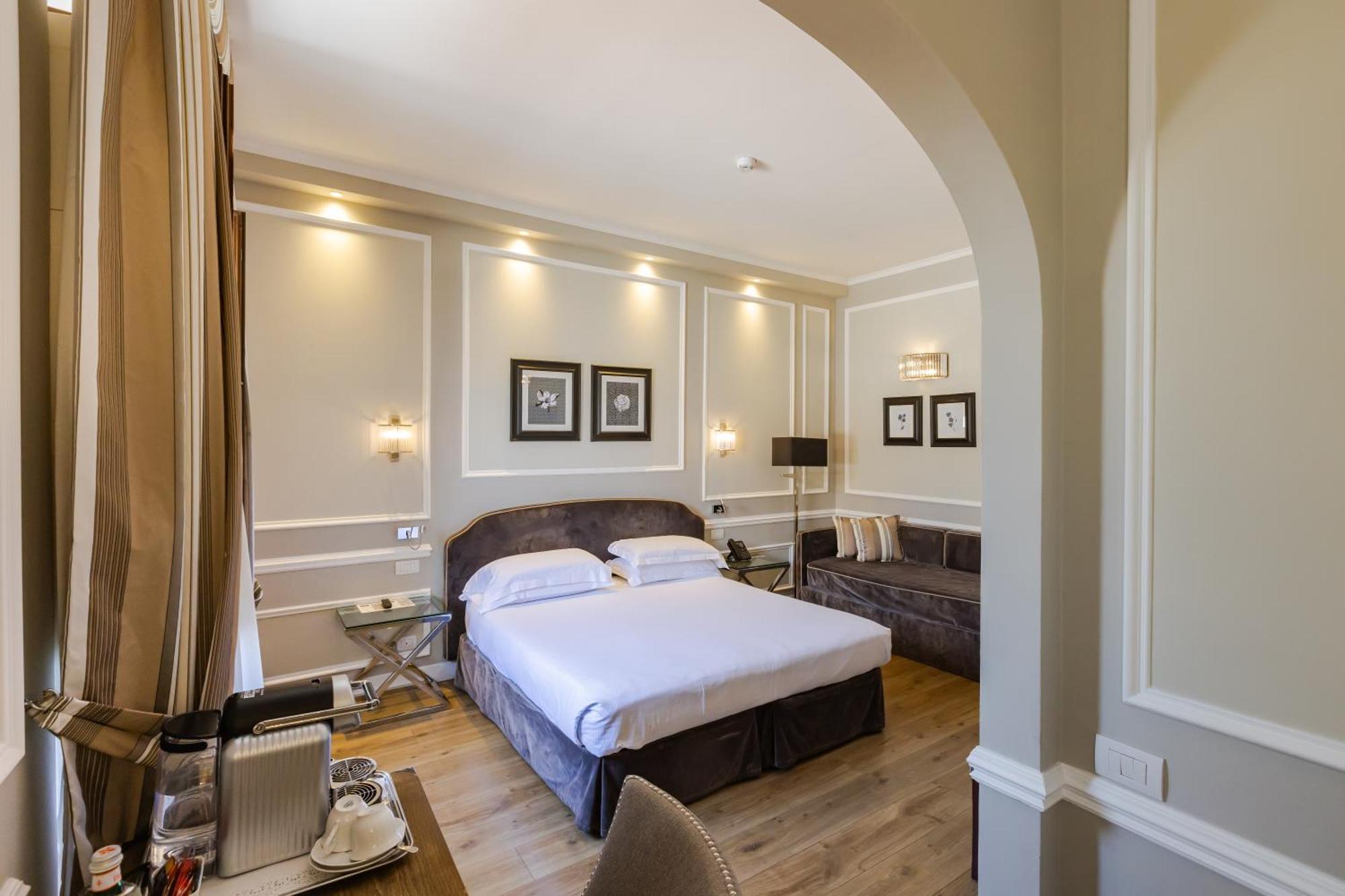 Prestige Double or Twin Room Cathedral View