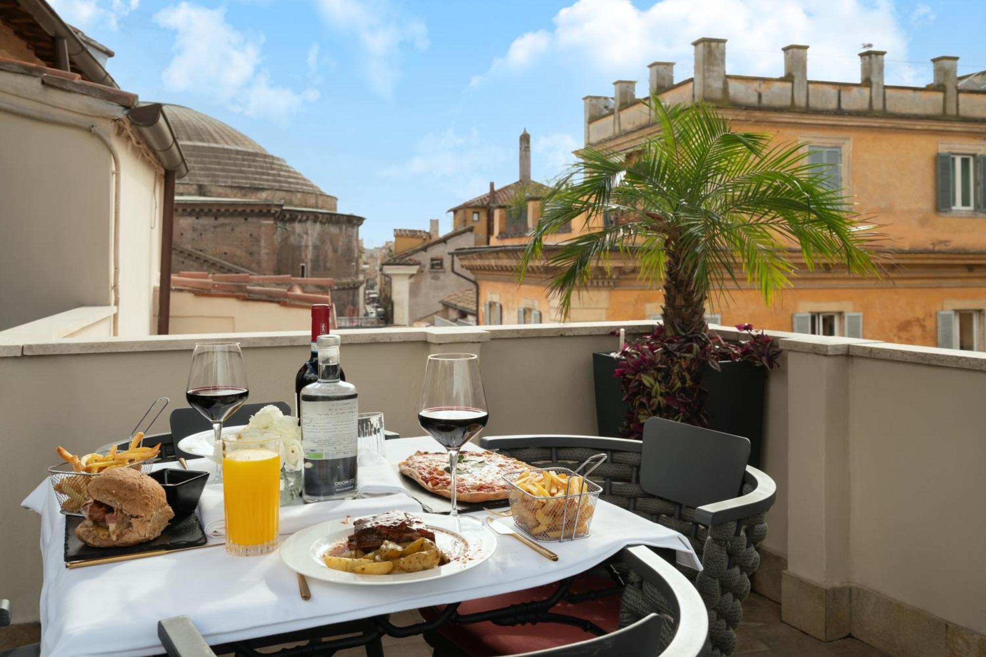 King Suite Balcony Separate Building