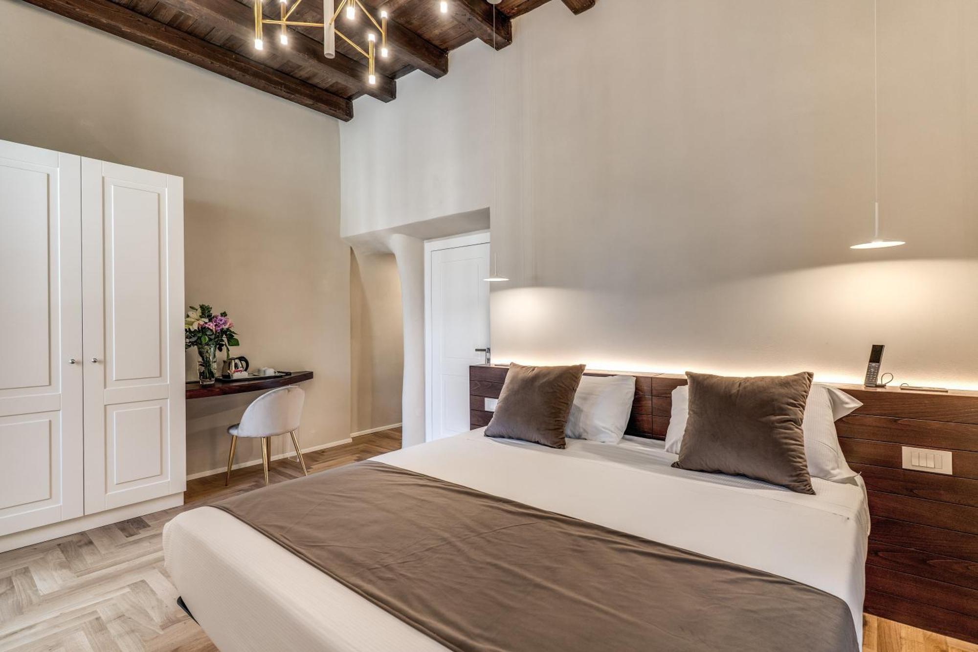 Double Room Pantheon View 2nd Floor