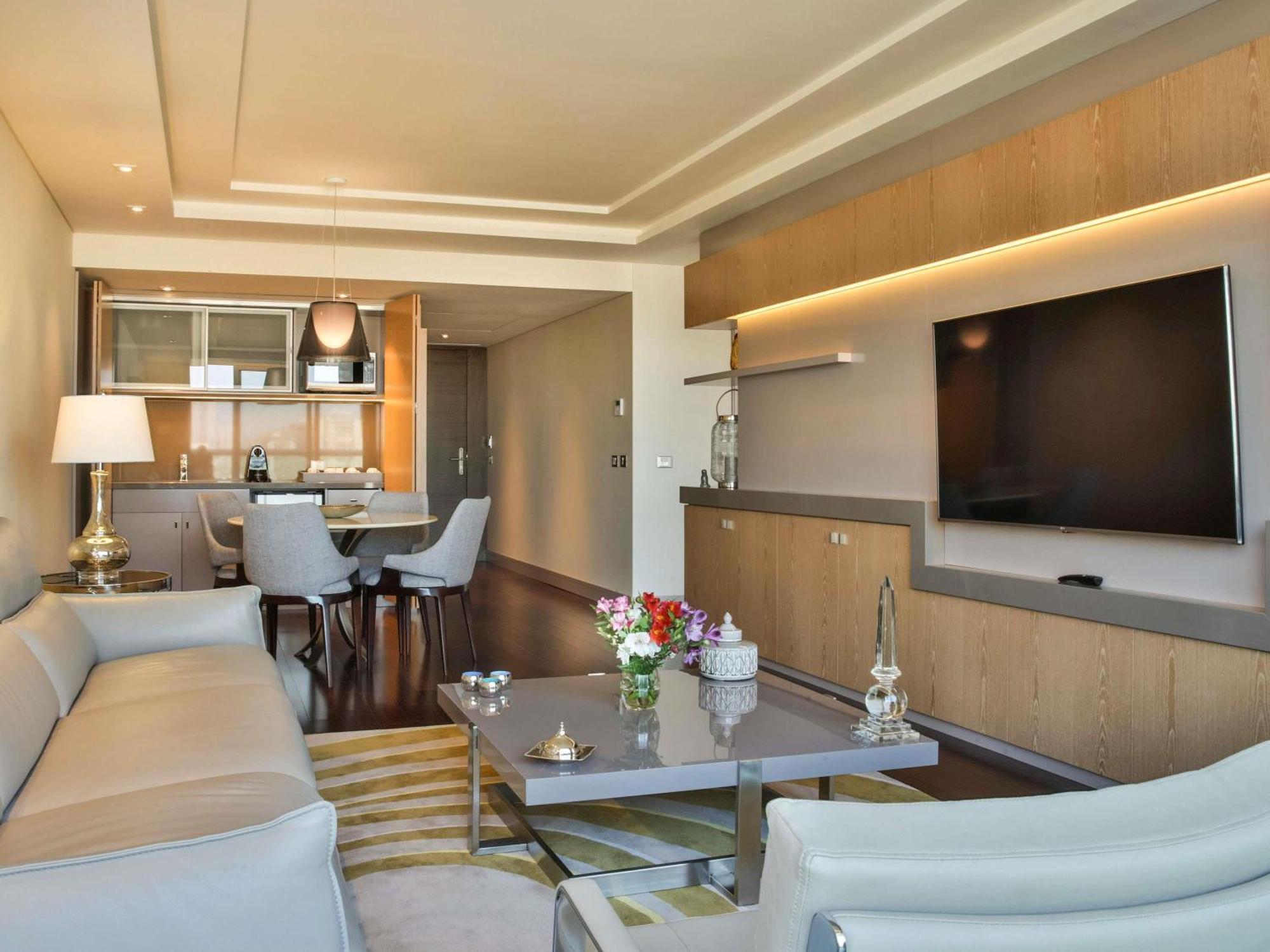 Executive King Suite
