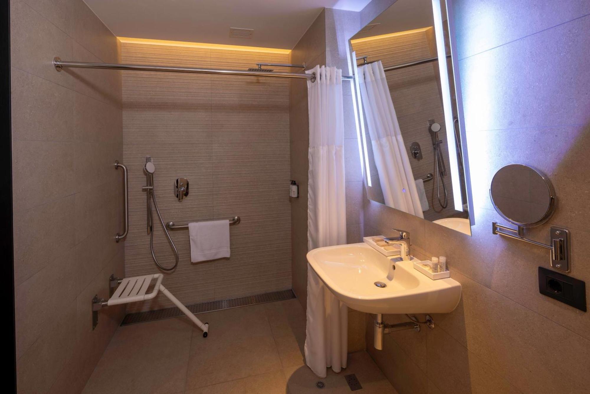 Queen Room Mobility Accessible or Non-Smoking