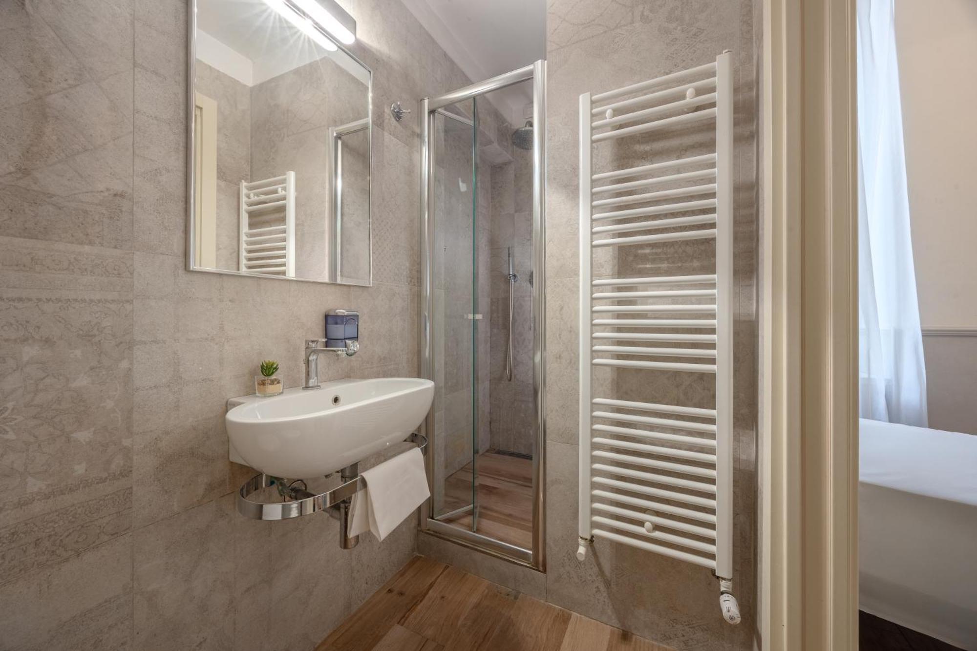 Family Room Private Bathroom