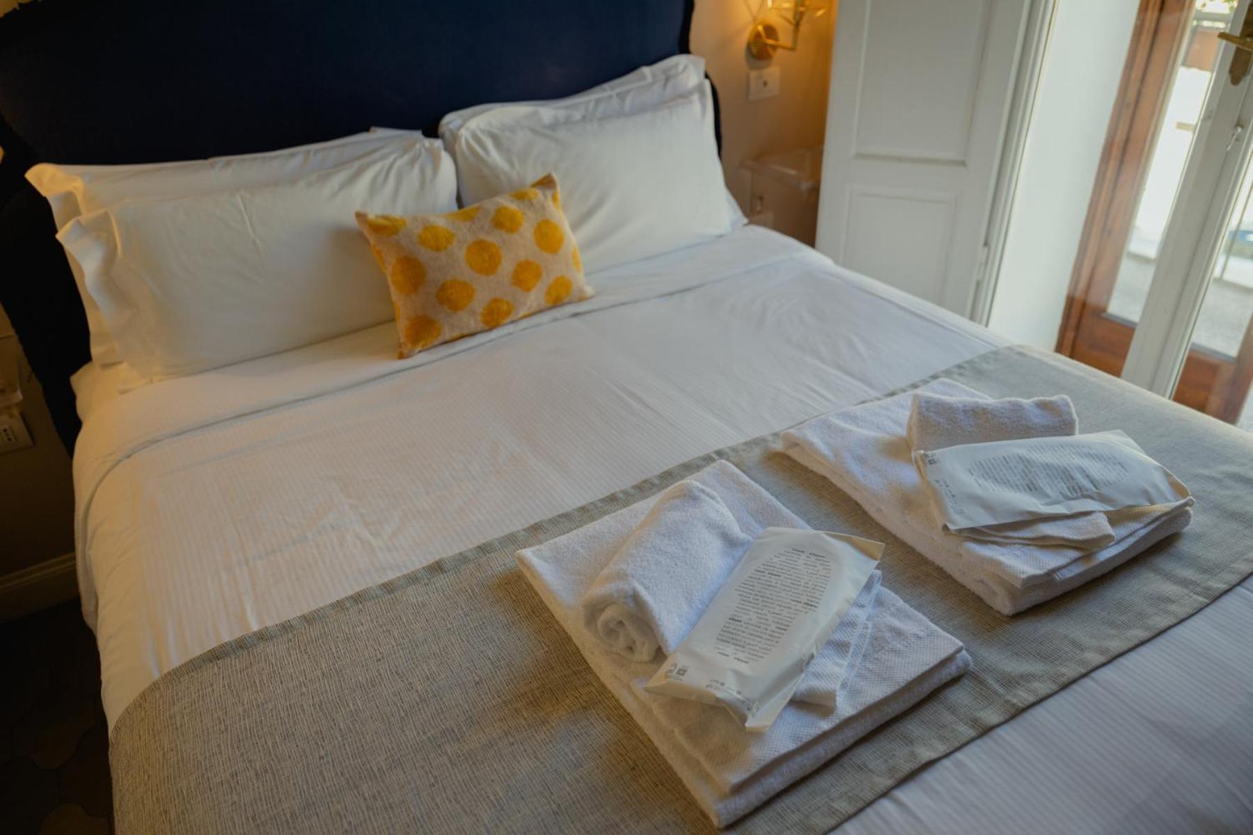 Deluxe Double Room Balcony