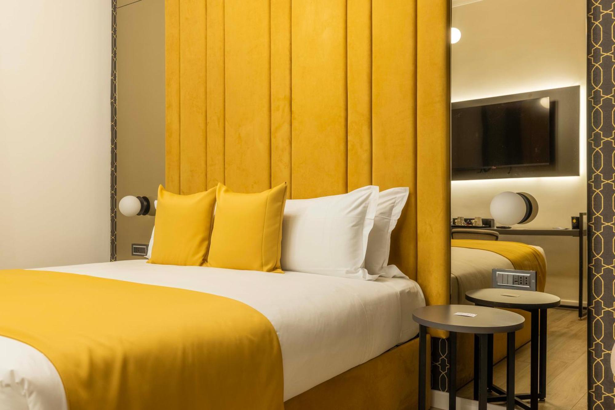 Deluxe Two-Bedroom Apartment