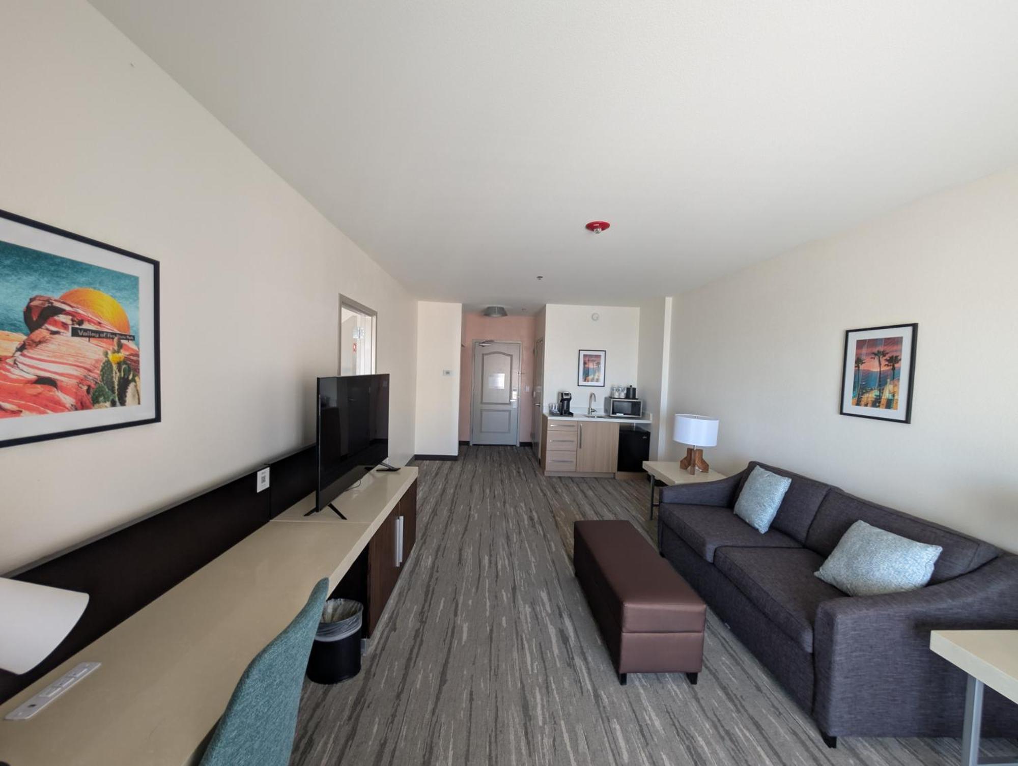 One-Bedroom King Suite Sofa Bed