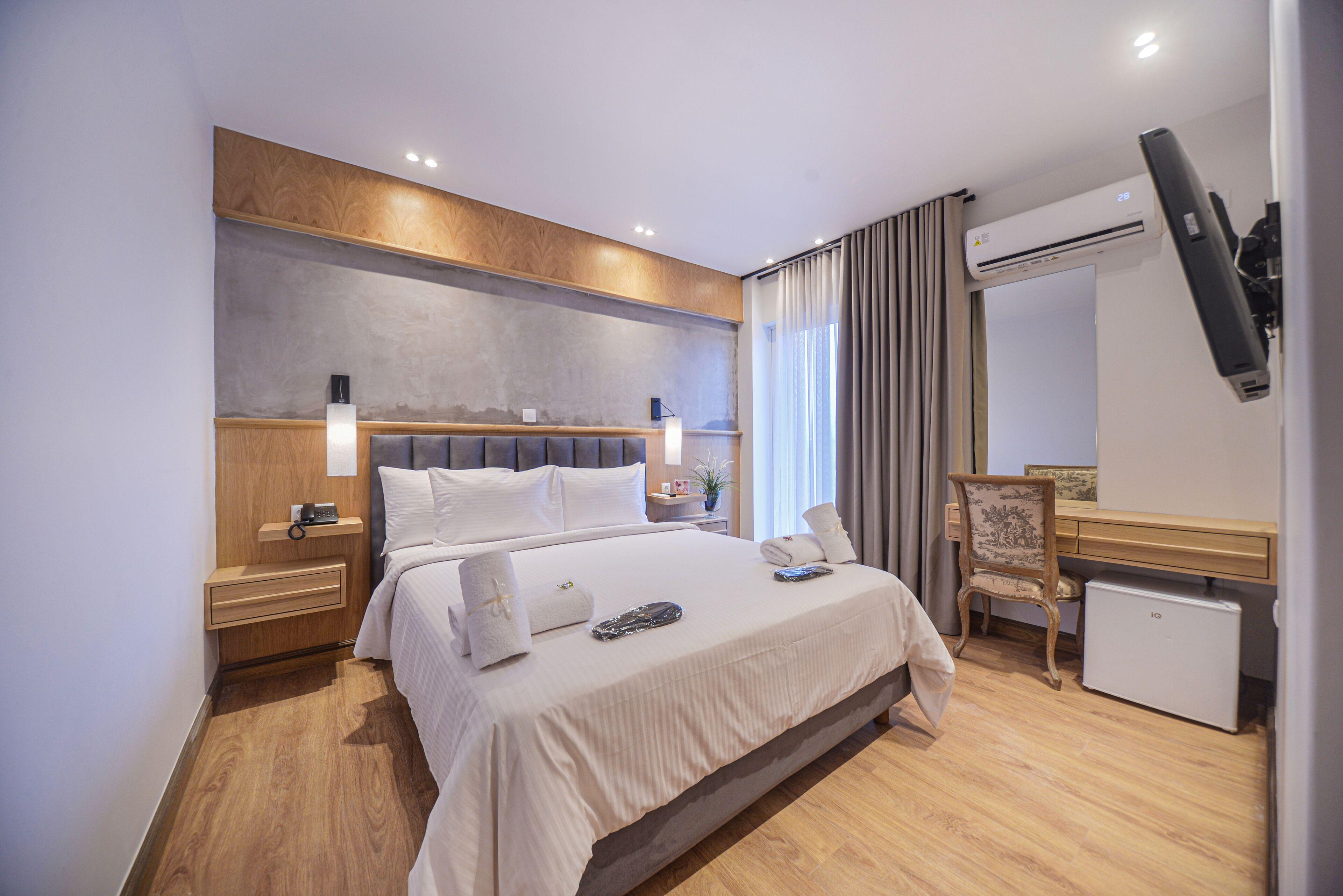 Urban Spa Suite a Private Heated Plunge Pool Jacuzzi