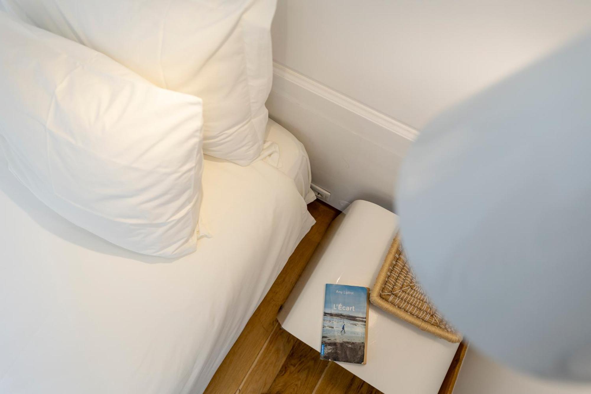 Luxury Suite Panoramic River View King-size Bed