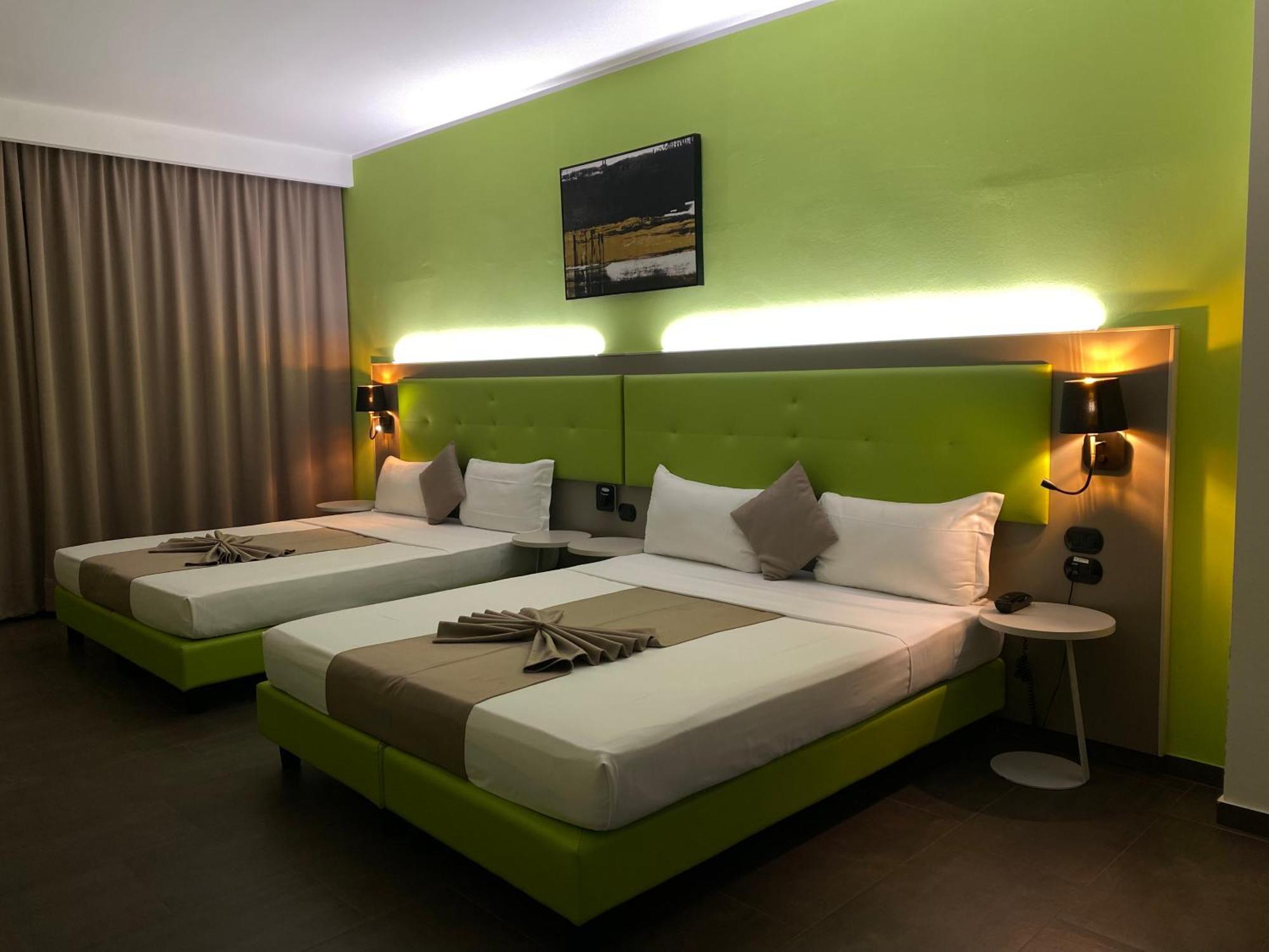 Comfort Quadruple Room
