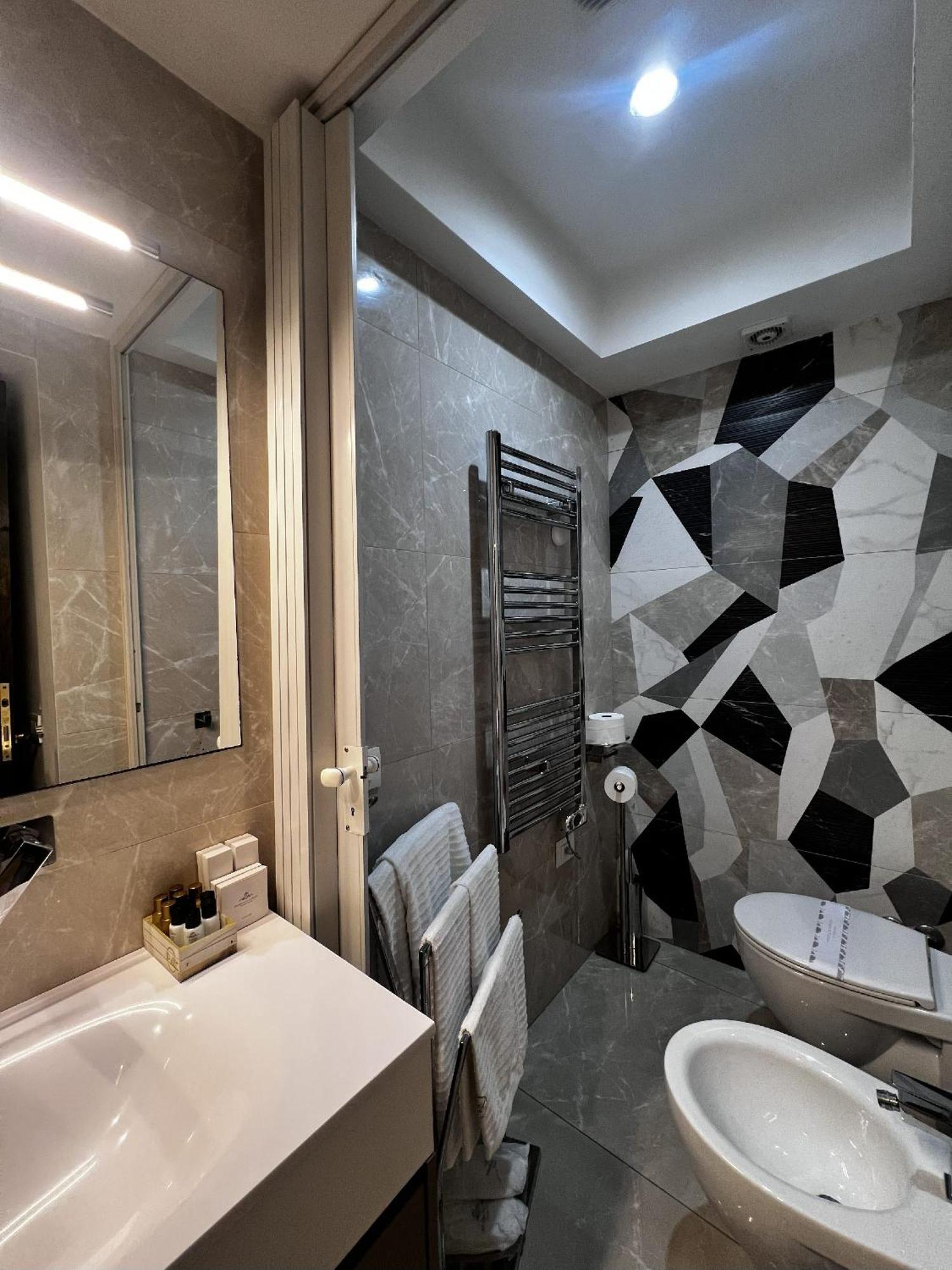 Double Room Private External Bathroom
