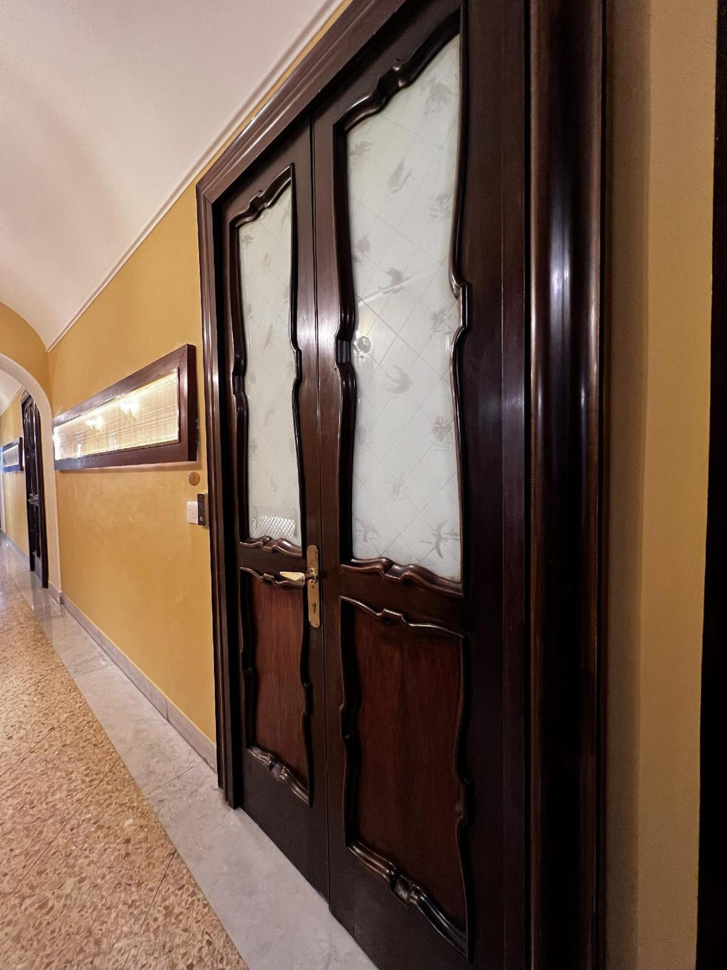 Double Room Private External Bathroom