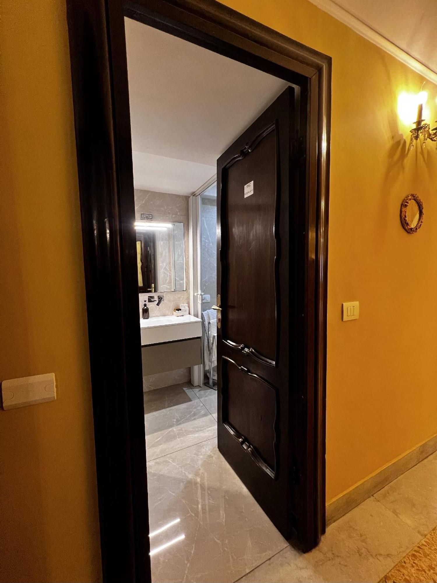 Double Room Private External Bathroom