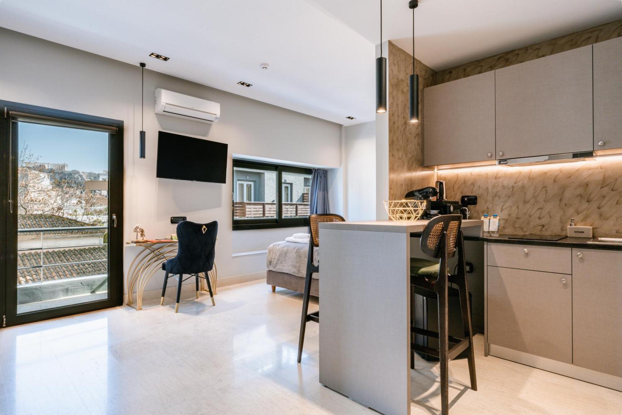 Executive Suite Acropolis View
