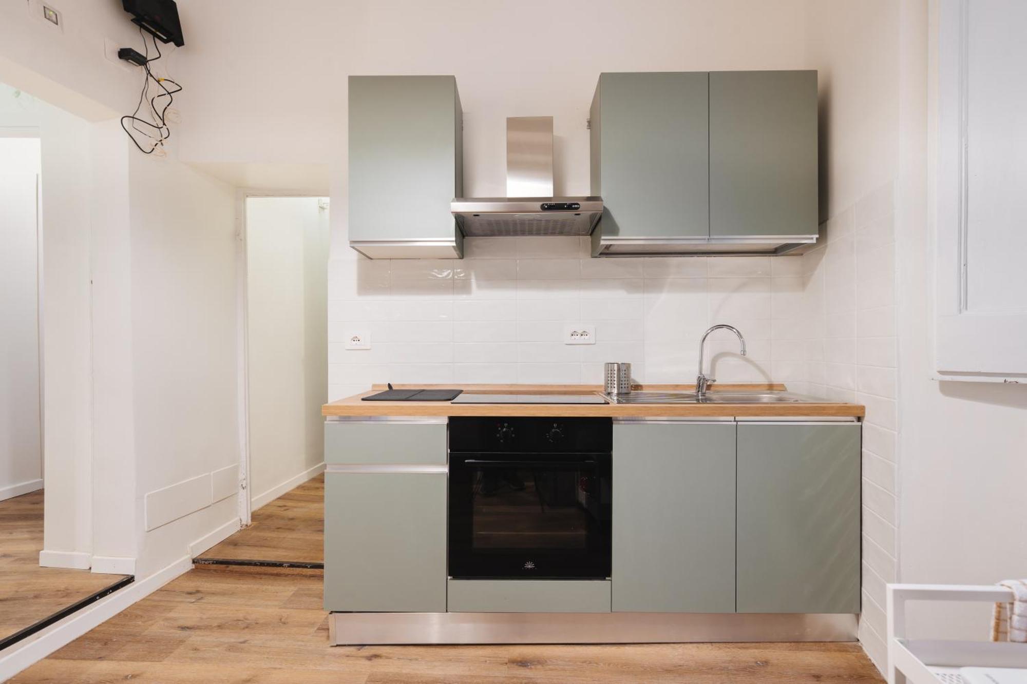 Three-Bedroom Deluxe Apartment