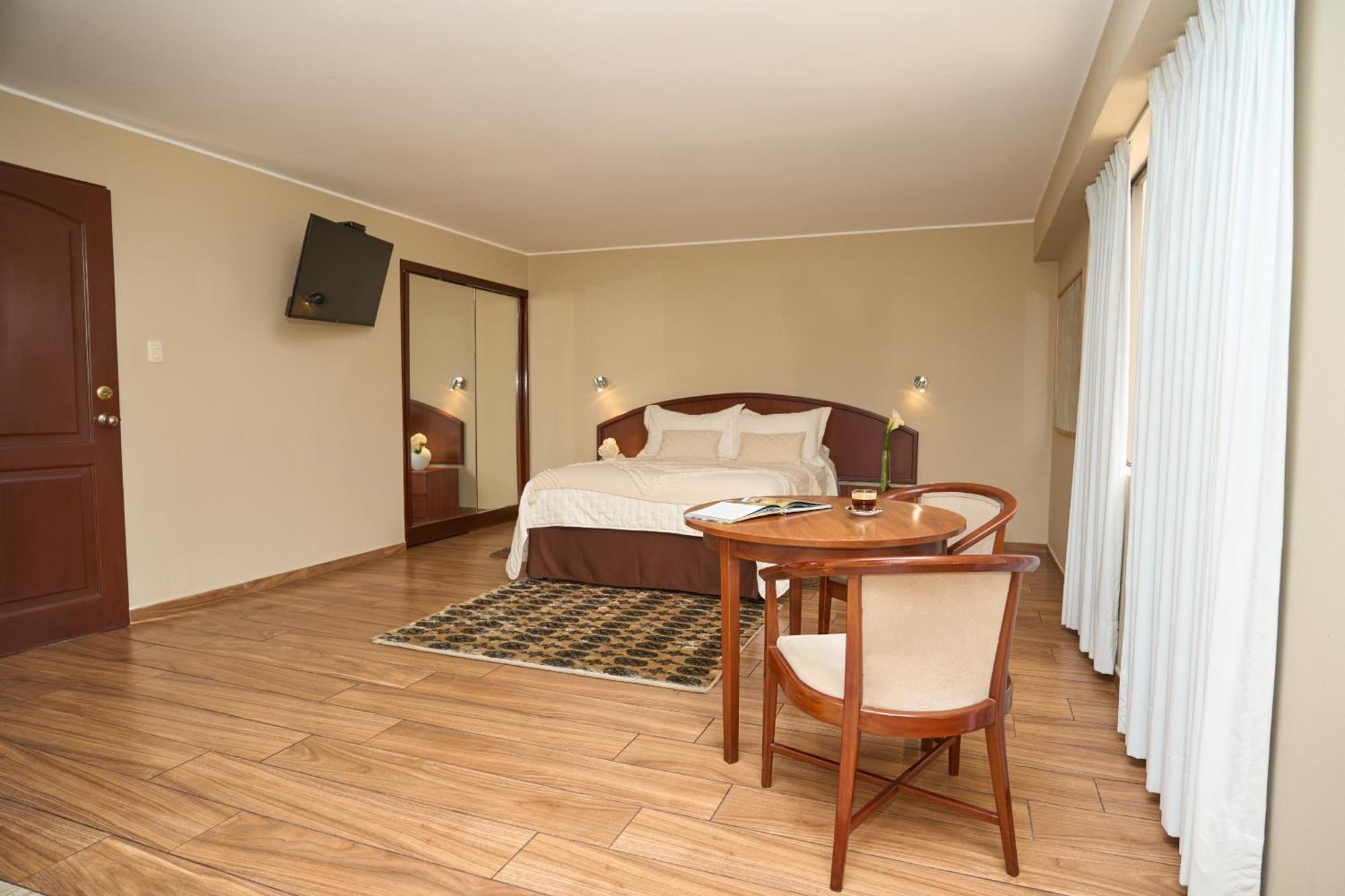 Deluxe Suite