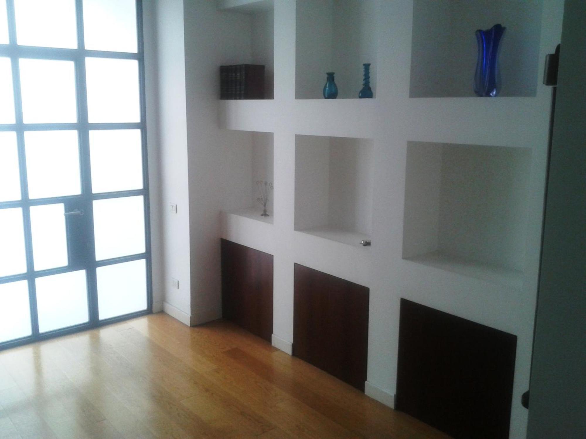 One-Bedroom Apartment Three Levels