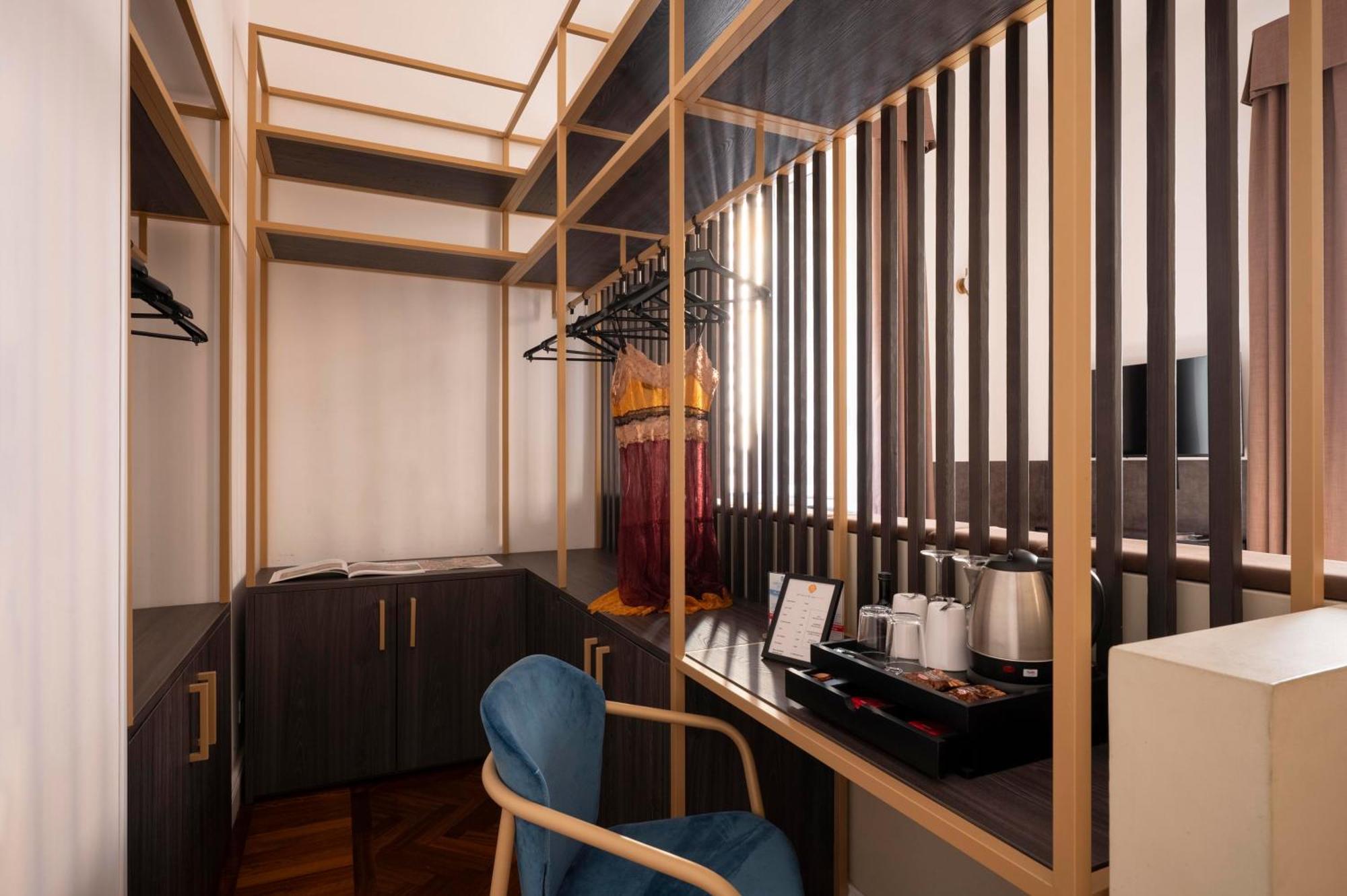 Deluxe Family Suite