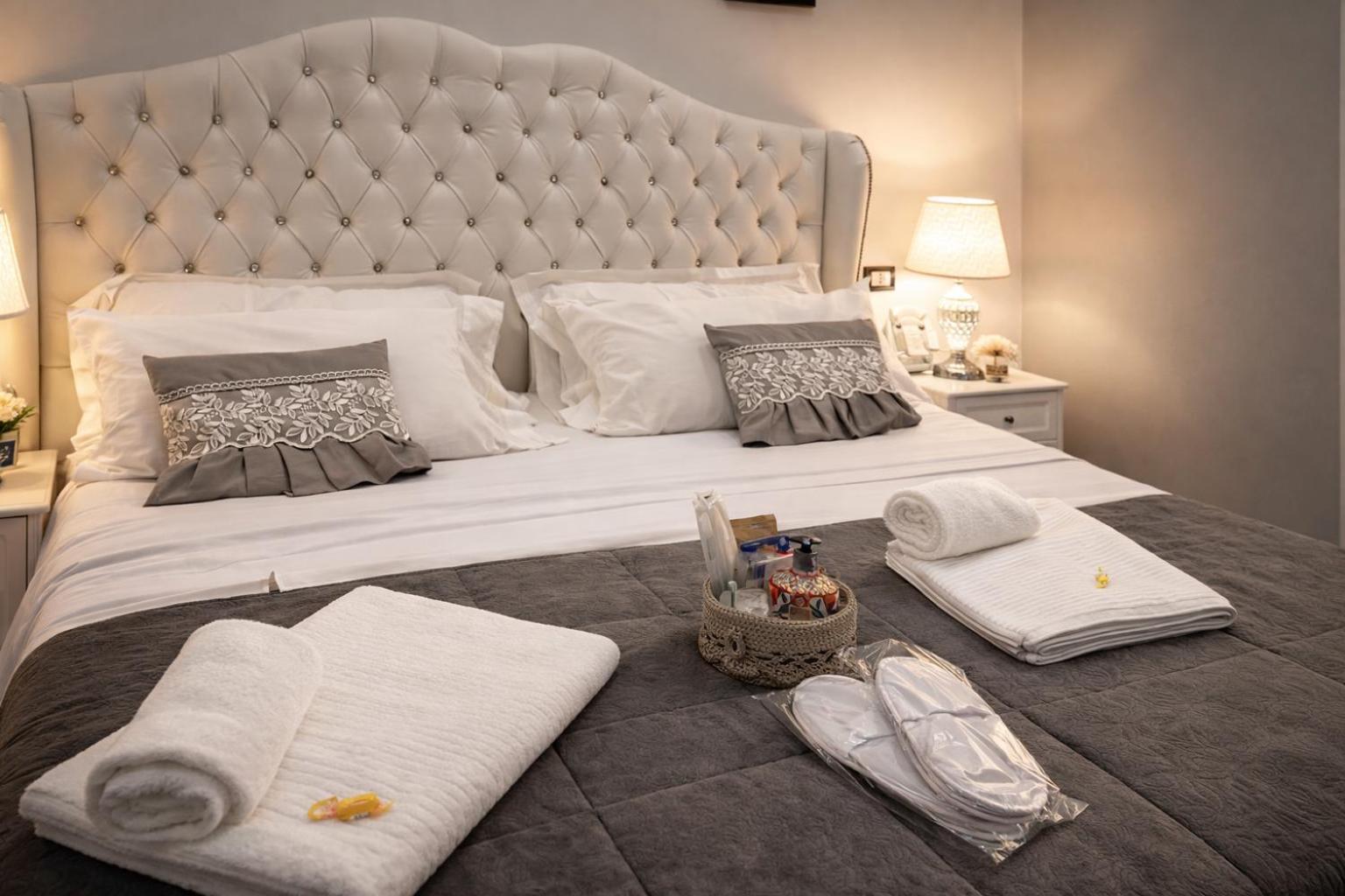 Deluxe Queen Room