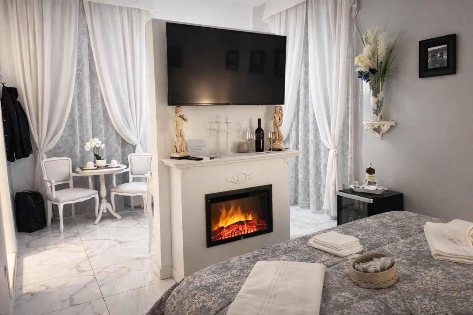 Deluxe Queen Room