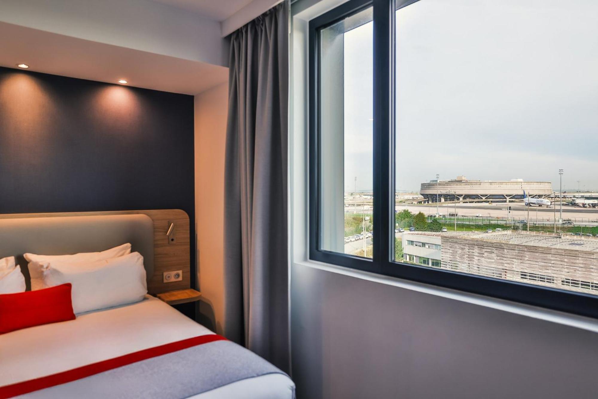 Standard Double Room Airport View