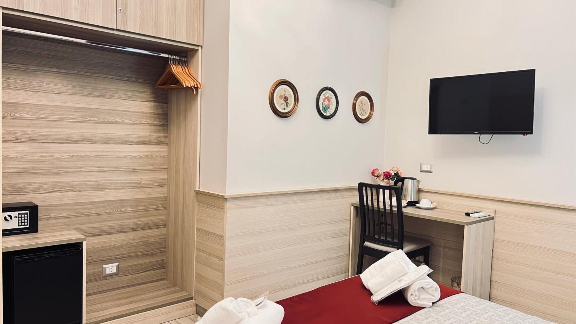 Triple Room