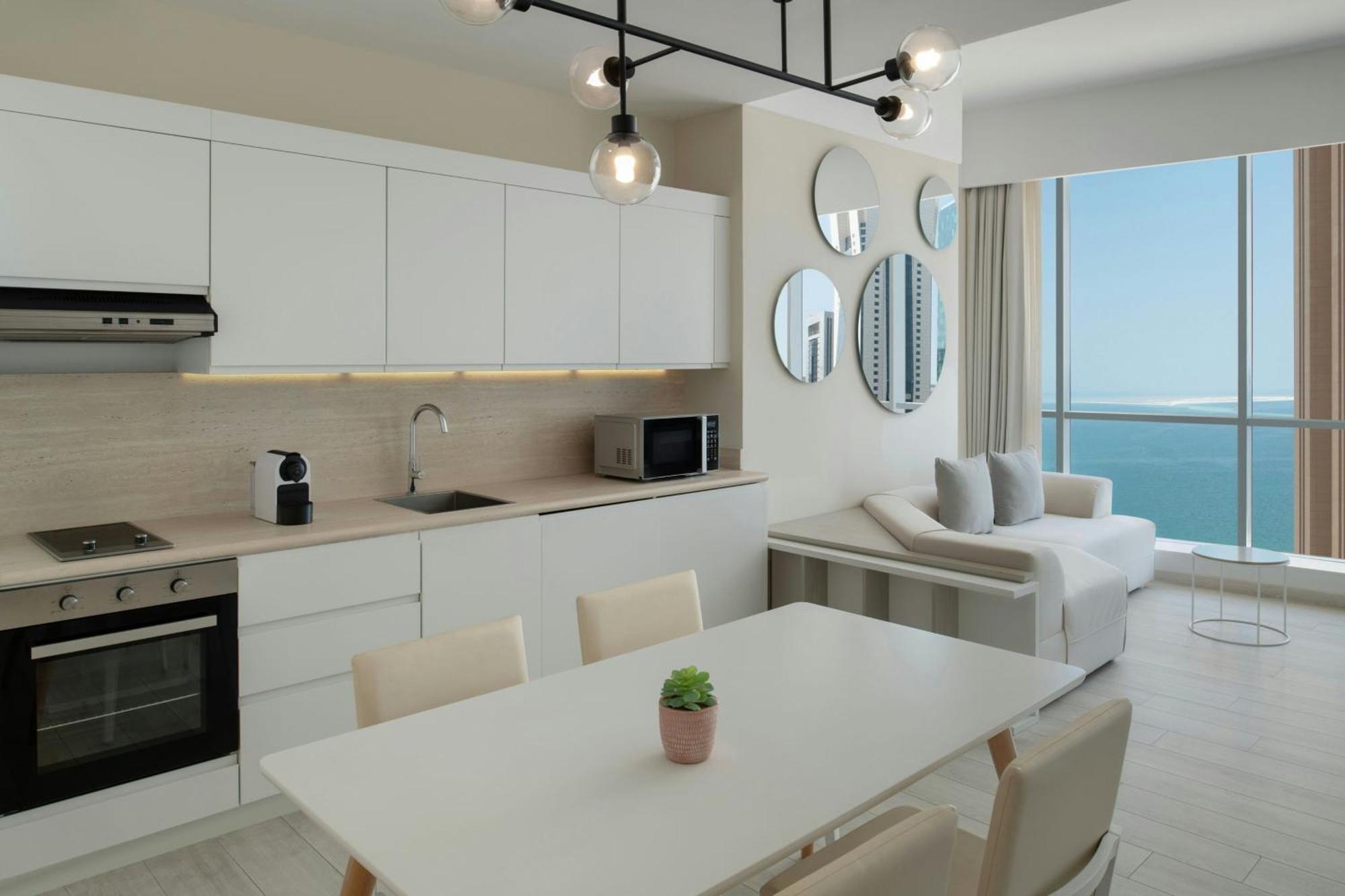 Studio Partial Sea View Beach Access