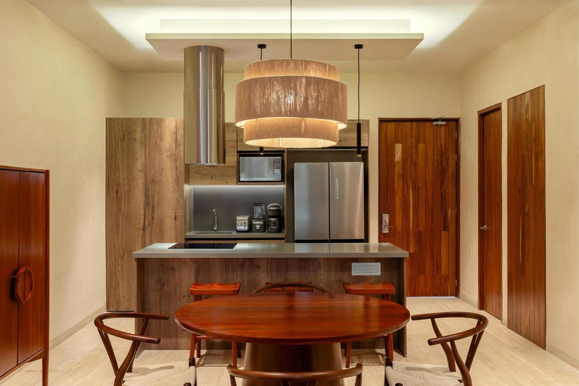 Premium 2 bedroom apartment 1 bathroom & plunge pool