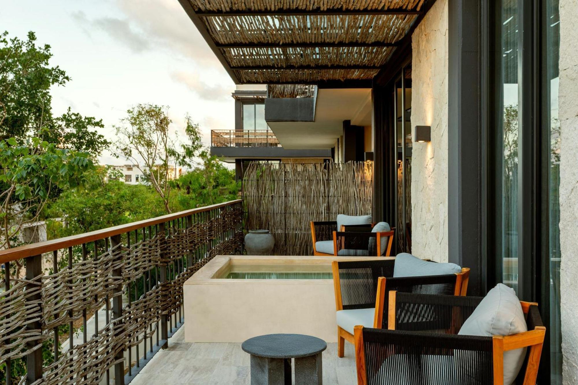 Premium 3 bedroom apartment 2 bathroom & plunge pool