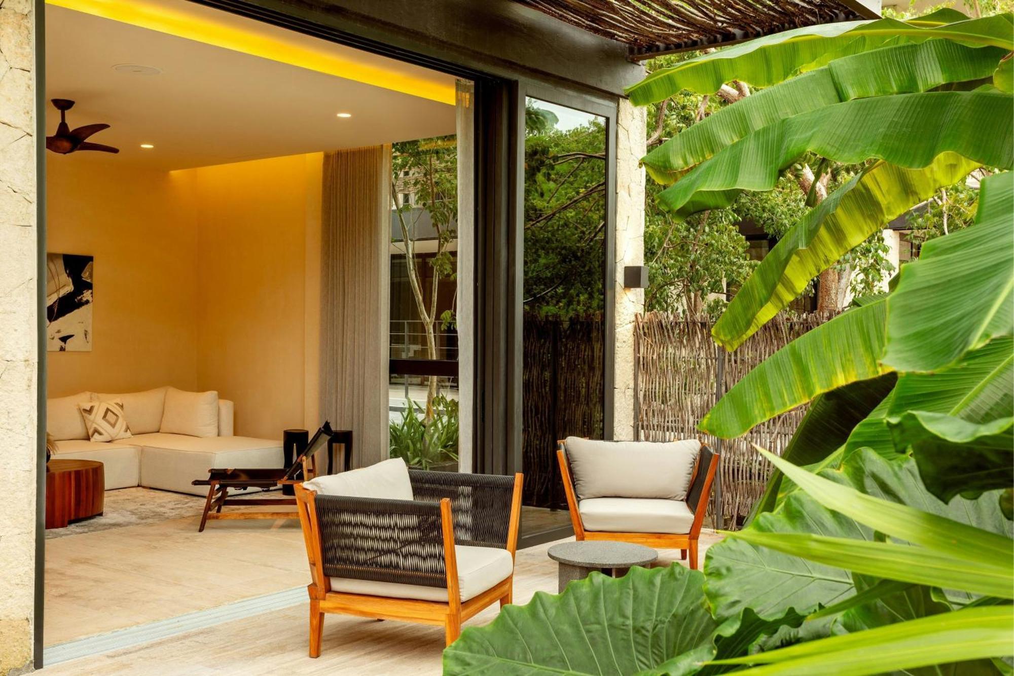 Premium 2 bedroom apartment 1 bathroom & plunge pool