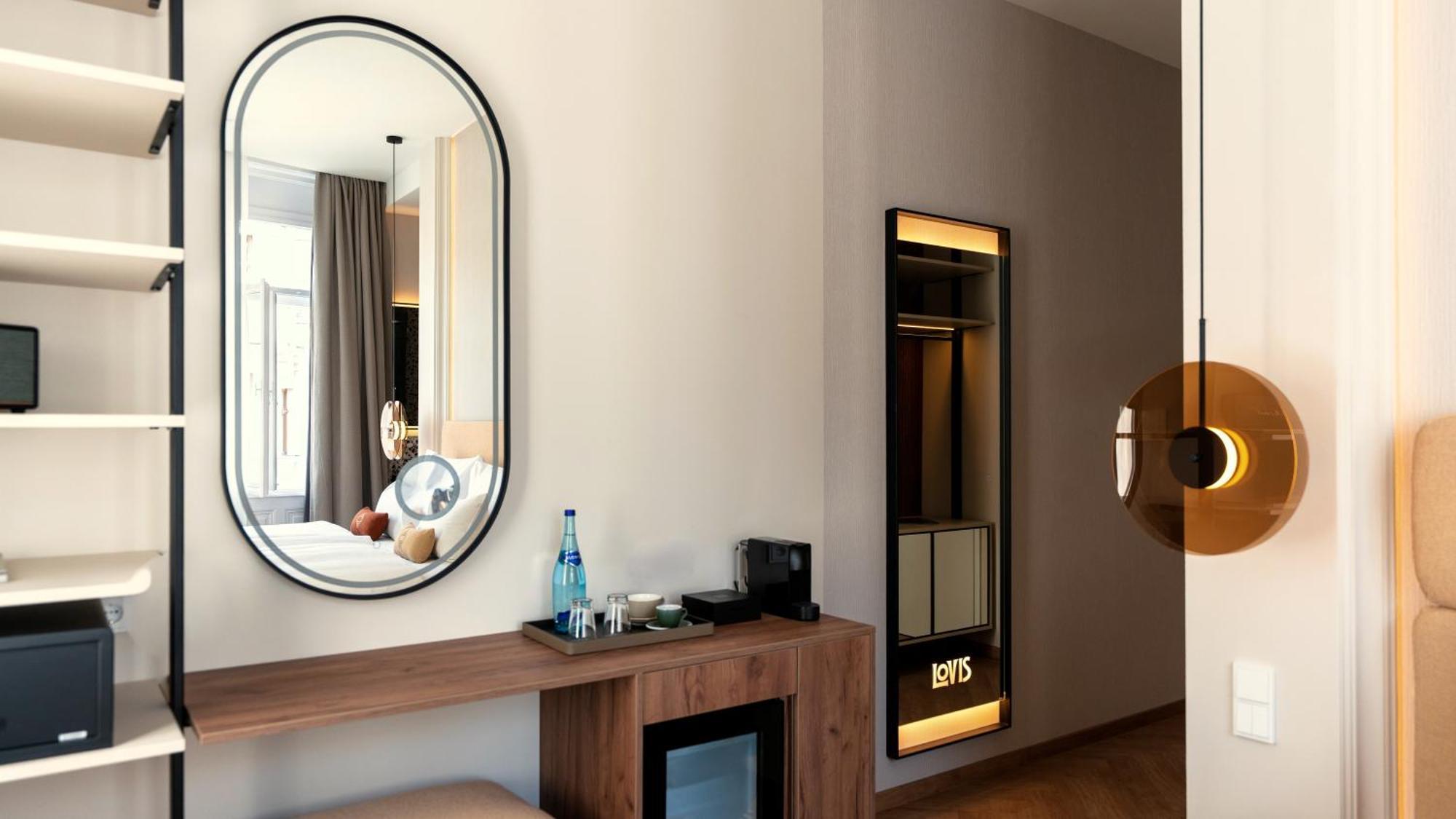 Deluxe Double or Twin Room City View Signature View