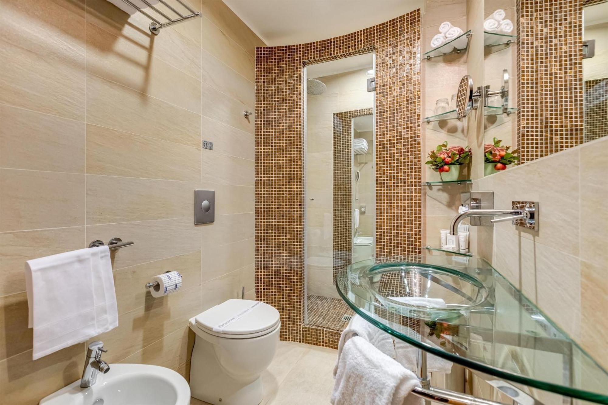 Comfort Triple Room